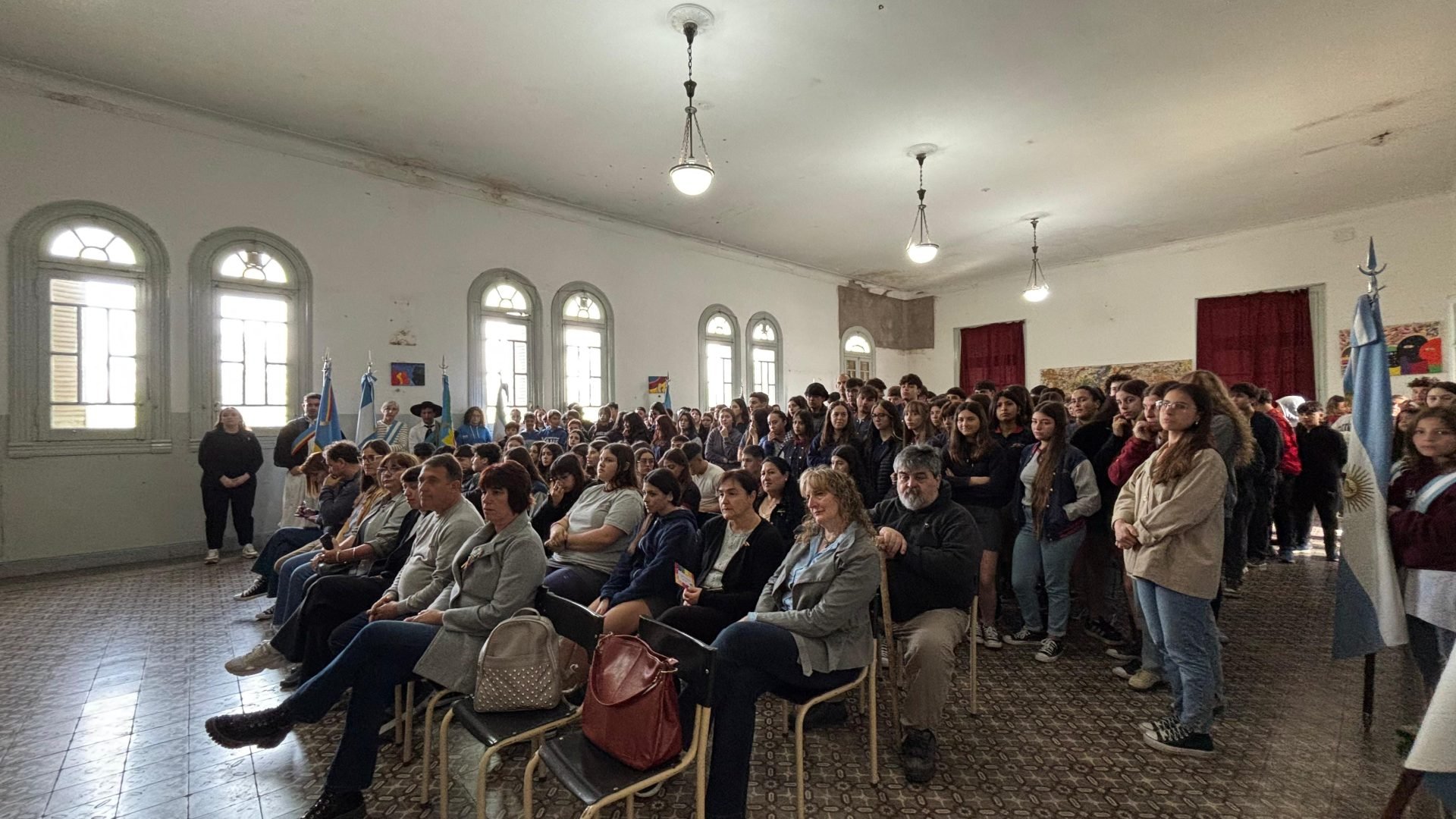 Chaves: Gómez participó del acto por el Día de la Diversidad Cultural