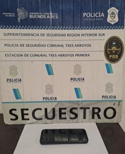 Apareció incendiada la Partner robada. Un pibe de 15 años comprometido