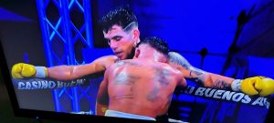 (video) Volvió “Tito” Lemos: ganó por nocaut técnico a Bolaños