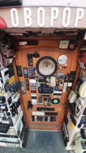 Casa Obopop: una curiosa instalación artística en Saavedra que apuesta a la nostalgia de los vecinos