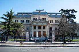 Buenos Aires: se promulgó la ley que prohíbe cortar luz, gas y agua a instituciones públicas