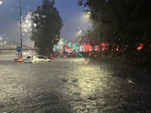 Trágico temporal en Buenos Aires: colapso por inundaciones y un muerto