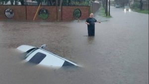 Trágico temporal en Buenos Aires: colapso por inundaciones y un muerto