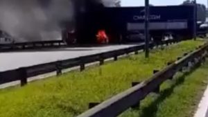 Accidente fatal en Zárate: 5 muertos en incendio y choque múltiple (videos)