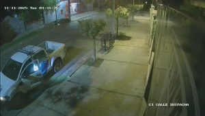 Dos personas merodearon el predio del Club Municipal y la alarma activó un operativo