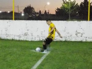 Como un tren: Olimpo venció 4 a 0 a Ferroviarios de Balcarce (video)