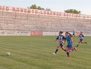 Con derrota, debutó la Selección Femenina Tresarroyense. Fue 3-0 ante Laprida