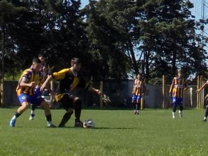 Fútbol de Primera: Ganaron Villa, Boca y Colegiales en el Mastrángelo