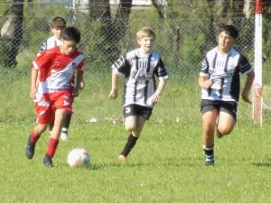 (videos)Fútbol: La Sub-13 de Argentino clasificó. La Sub-17 de Boca empató.