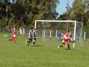 (videos)Fútbol: La Sub-13 de Argentino clasificó. La Sub-17 de Boca empató.