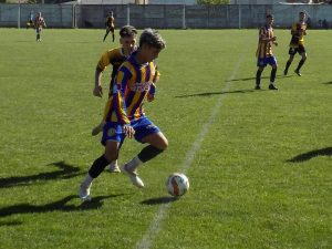 Fútbol de Primera: Ganaron Villa, Boca y Colegiales en el Mastrángelo