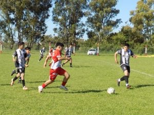 (videos)Fútbol: La Sub-13 de Argentino clasificó. La Sub-17 de Boca empató.