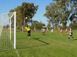 (videos)Fútbol: La Sub-13 de Argentino clasificó. La Sub-17 de Boca empató.