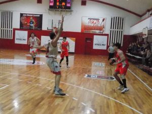 Básquet Provincial:  Perdió Huracán. Alumni puntero con Racing