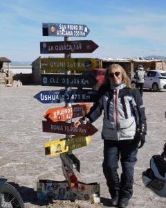 Cumplió 60 años, se jubiló, aprendió a andar en moto y encontró en la ruta una nueva forma de vivir