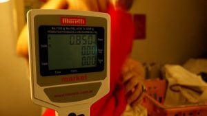 La experiencia verdulería llegó a la moda: ahora se puede comprar ropa por kilo en Buenos Aires