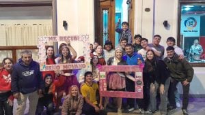 Yesica y Micaela se recibieron de profesoras en Educación Primaria