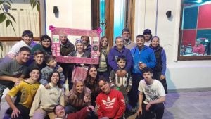 Yesica y Micaela se recibieron de profesoras en Educación Primaria