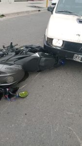 Otro Inspector de tránsito lesionado al perseguir a un infractor