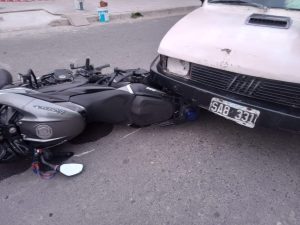 Otro Inspector de tránsito lesionado al perseguir a un infractor