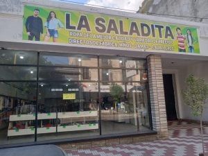 Llegó a Tres Arroyos “La Saladita ropa informal”