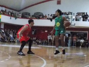 Básquet: el Globo ganó, clasificó y se medirá ante su eterno rival una vez más