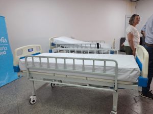 (audio) La Comisión de Amigos del Hospital donó 12 camas de última generación