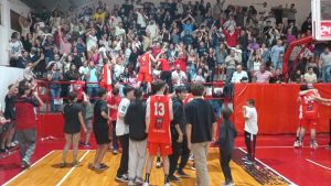 ¡Huracán es el Tri-Campeón Anual del Básquet local!