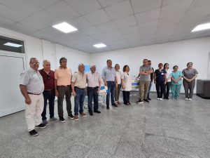 (audio) La Comisión de Amigos del Hospital donó 12 camas de última generación