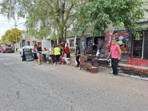 La choripaneada solidaria del “Pechi” se convirtió en una realidad en la ciudad