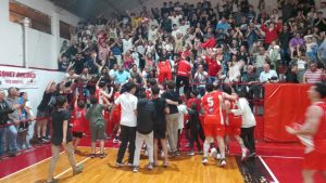 ¡Huracán es el Tri-Campeón Anual del Básquet local!