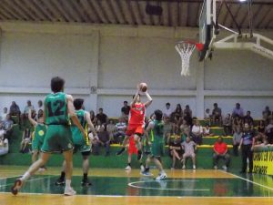 Basquet: Costa Sud y Alumni cantaron victoria para forzar un tercer partido en ambas semifinales