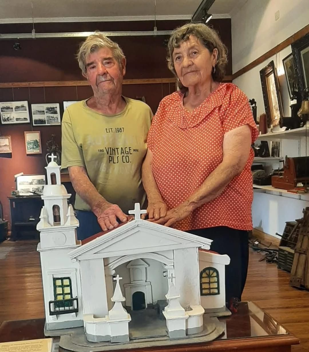 Benigno Gómez y la réplica de la Iglesia de San Marcos que sorprende en Orense