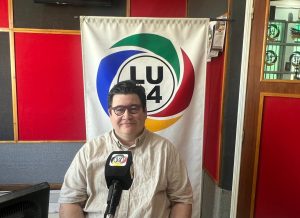 Gonzalo Duport abre las puertas de su taller: arte, vermú y proyectos internacionales