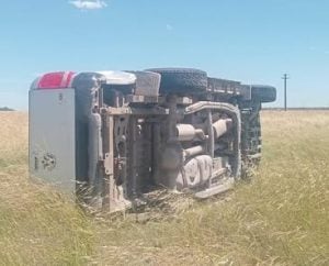 Vuelco en Ruta 3: una mujer resultó con lesiones leves