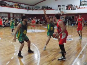 Básquet: Huracán se quedó con el primer clásico en los Play Off