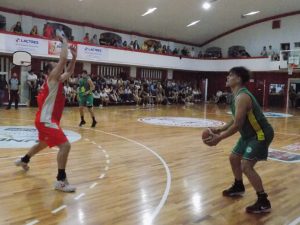 Básquet: Huracán se quedó con el primer clásico en los Play Off