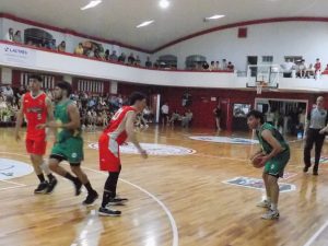 Básquet: Huracán se quedó con el primer clásico en los Play Off