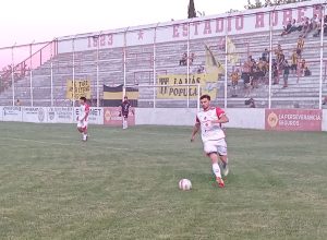 Fútbol: Huracán venció a El Nacional por el Mastrángelo (videos)