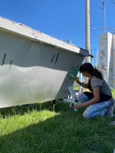 Intervención artística de estudiantes de la EESEA 1 en contenedor de Transportes Malvinas