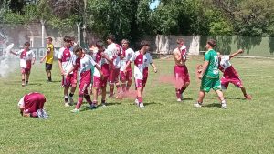 Fútbol inferiores: Huracán Ciclista y ACDC campeones en séptima y octava (videos)