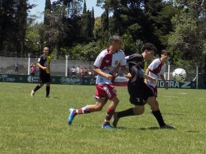 Fútbol inferiores: Huracán Ciclista y ACDC campeones en séptima y octava (videos)