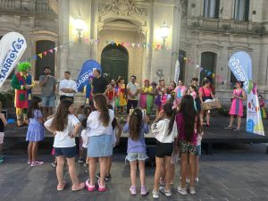Anticipada celebración del Día Internacional del Payaso (videos)