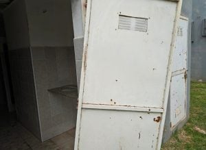 Destrozos y robo en el Club Colegiales