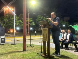 Reinauguración de la Cruz del Centenario con aura navideño (video)