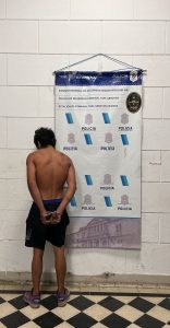 Un aprehendido tras una gresca vecinal: golpeó a la policía y mordió a un efectivo