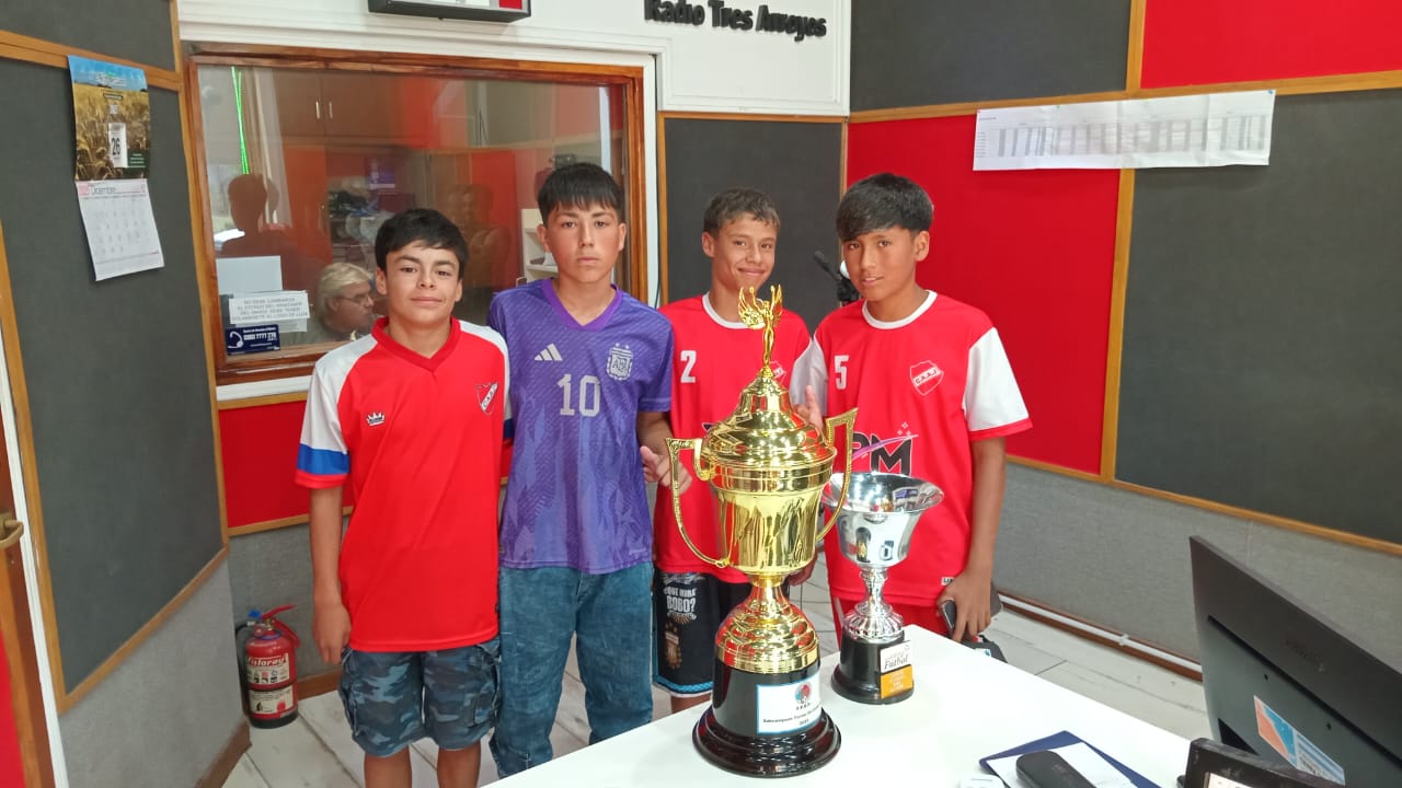 Fútbol Sub-13: Argentino festejó el subcampeonato en LU24