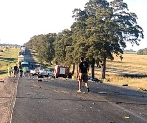 Rutas trágicas: muere un argentino que chocó con un camión en Uruguay