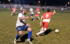 Fútbol de Primera: el Globo ganó y voló a la Final del Torneo Mastrángelo