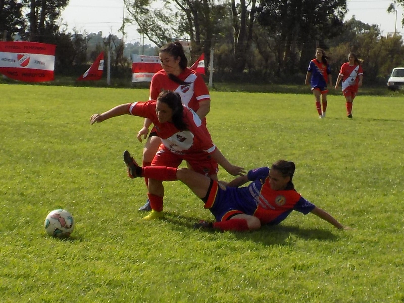 Huracán, Garmense, El Nacional y Colegiales son semifinalistas del Femenino